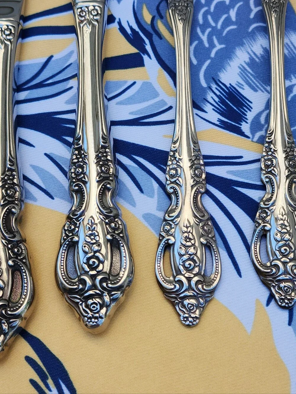 SSS by Oneida RENOIR PEMBROOKE Stainless Steel Flatware Mixed Lot 6pc Fork Spoon